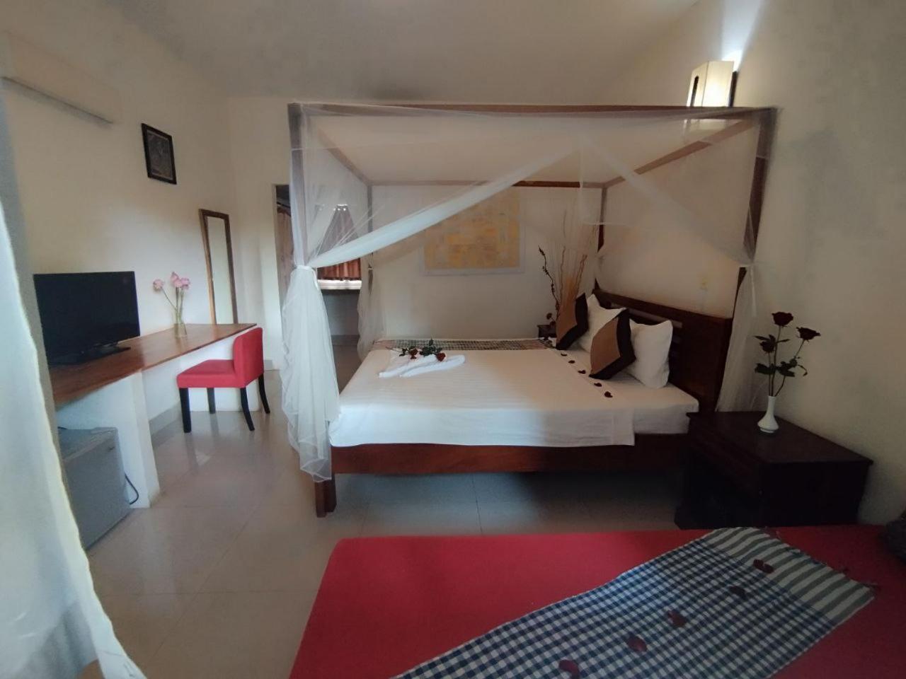River And Villa Siem Reap Esterno foto